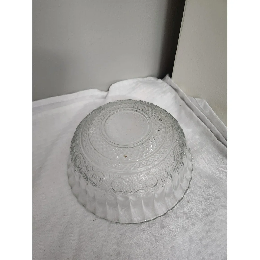 Vintage Clear Pressed Glass Bowl Scalloped Ribbed Edge Embossed Pattern 8 Inch